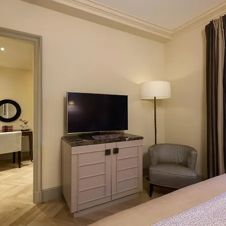 Hotel Rocco Savoy Florence