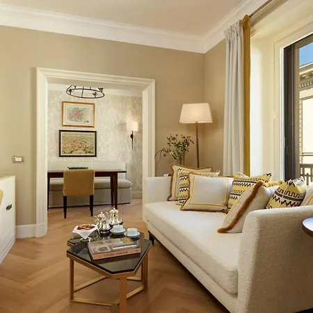 Szálloda Rocco Savoy 5*