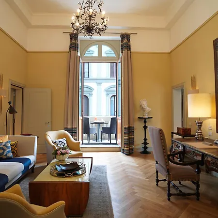 ロッコ フォルテ サボイ ホテル フィレンツェ