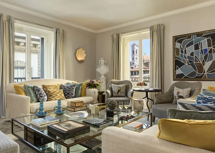 Rocco Savoy Floransa