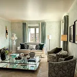 Rocco Savoy Szálloda 5*