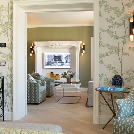 Hotel Rocco Savoy
