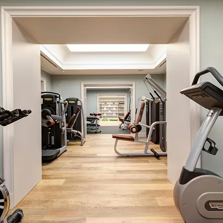 萨沃伊罗科·福尔蒂酒店