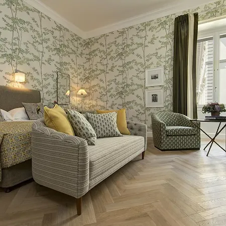 Rocco Savoy 5* Флоренция